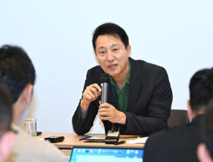 오세훈 “국민의힘 쇄신 ‘낙제점’…개혁신당과 합당도 방법”