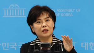 野, 혁신위원장에 윤희숙 임명…당 재정비 돌입