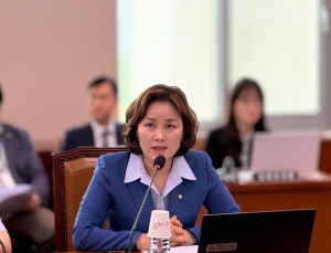넷플릭스 휩쓴 ‘K-콘텐츠’ 지원 나선다…제작비 세액공제 5년 연장 추진