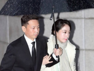 ‘현대가 3세’ 정대선, 부동산 이어 상장사 경영권도 상실