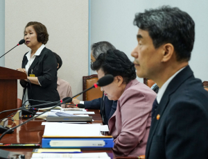 손효숙 리박스쿨 대표 청문회서 “심신미약자 돼…이해할 수 없다”