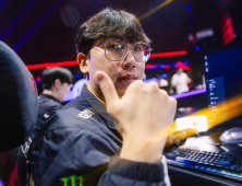 역시 수준 높은 ‘젠티전’…젠지, 명승부 끝에 T1 꺾고 MSI 결승 선착