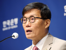 “화 많이 났다” 이창용 총재가 밝힌 ‘한강 프로젝트’ 전말