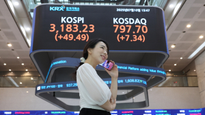 ‘3200’도 눈앞에 둔 코스피, 연중 최고치 ‘또’ 경신
