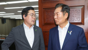 ‘명심’ 앞세운 정청래·박찬대, 당권 후보 등록…‘당심’ 차별화 키워드는