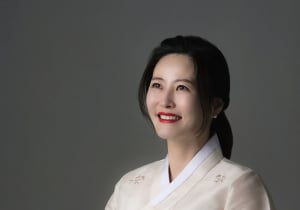 카타르서 개인전 여는 류재춘 작가 “문화 강국 대한민국은 K-수묵으로 시작됩니다”
