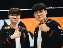8년 만의 우승 눈앞…T1, 2-1 매치포인트 선점