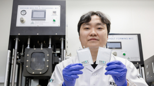 [쿠키과학] '리튬금속전지 덴드라이트 해결'… 세계 최초 리튬보호막 전사인쇄기술 개발