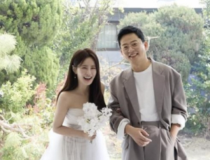 김준호·김지민, 3년 열애 끝 오늘 결혼…개그맨 25호 부부 탄생