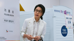김건희 일가 땅 의혹…특검, 국토부 등 10여곳 압수수색