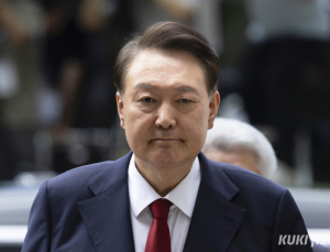 尹, 내란특검 소환 또 불응…강제구인 시도 가능성