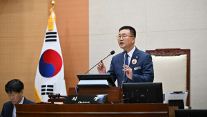 완주군의회, 제294회 임시회 개회···‘완주·전주 통합 저지’ 결의