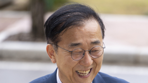 김윤덕 국토부 장관 후보자, 인사청문회 준비 위해 첫 출근