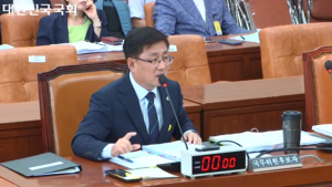 김성환 “석탄발전 퇴출이 시급…원전·재생에너지 함께 가야”