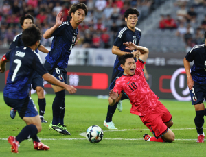 ‘유효슈팅 0개’…홍명보호, 한일전 0-1로 뒤진 채 전반전 마쳐 [쿠키 현장]