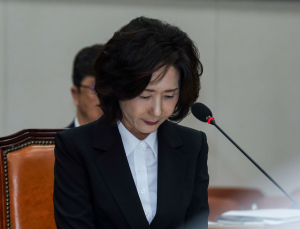 이진숙‚ 자녀 조기유학·논문 의혹에 “진심으로 사죄” [쿠키포토]