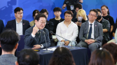 두 달 만에 TK·PK까지 잡은 李대통령, ‘실용·속도’로 지지 굳혔다