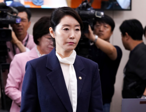 강선우‧이진숙 ‘사퇴론’ 확산에…대통령실 “스스로 거취 선택해야”