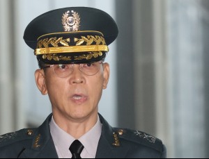특검, 김용대 드론사령관 영상녹화 조사…이상민 자택 등 압수수색