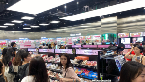 집안 분쟁에도 역대 실적 쓰는 콜마…뷰티 ODM 3사, 中 회복도 기대