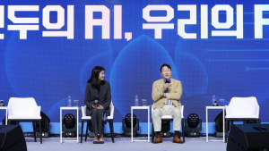 “2명이 한 달 할 일을 AI 공장장 혼자 30분 만에”…대한상의 AI 토크쇼