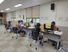 밀양시, 민생회복 소비쿠폰 지급…시민 호응 속 안정적 운영