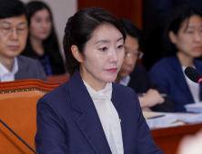 강선우 여가부 장관 후보자, 부적합 60%·적합 32%
