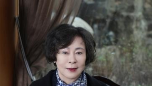 ‘故신격호 장녀’ 신영자, 롯데지주·쇼핑 이어 칠성 주식도 매각…왜?
