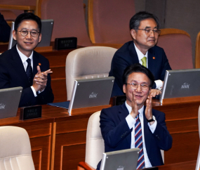 김민석 총리 등 신임 국무위원들‚ 국회 첫 공식 인사 [쿠키포토]