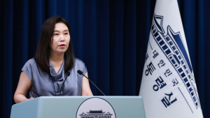 李대통령, 소비쿠폰 금액별 색깔 차별에 “인권 감수성 매우 부족” 