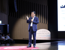 롯데화학군, ‘2025 Leadership Summit’ 개최…위기 극복·조직 혁신 논의 外 SM그룹·한화시스템 [기업IN]