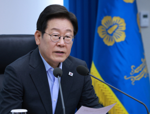 李대통령 “배당소득세제 개편…이자 놀이 말고 투자 확대를”