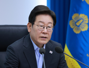 李 대통령 “투자자 소득 증대 효과…배당소득세 개편 논의 필요”