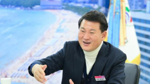 “양양‧호주 워홀 다녀온 여자 만나지 말라”…김성수 해운대구청장 비하 발언 사과