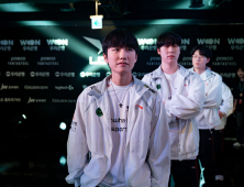 ‘바이퍼 펜타킬' 한화생명, KT 잡고 레전드 그룹 첫 승 [쿠키 현장]