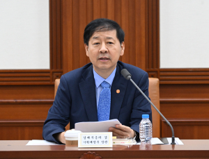 ‘막판 총력전’ 구윤철, 관세 부과 하루 전 미 재무장관과 통상 담판