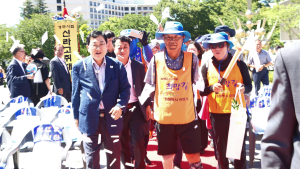 ‘위대한 도전’…‘왼발박사’ 이범식, 400km 대장정 완주