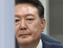 尹, 김건희 특검 첫 소환 조사 불응…30일 오전 10시 재출석 통보
