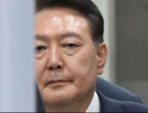 尹, 김건희 특검 첫 소환 조사 불응…30일 오전 10시 재출석 통보