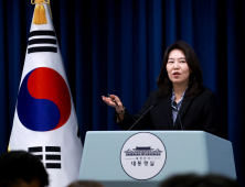 대통령실 “관세협상, 국익에 도움이 되느냐로 접근…결과로 보여드려야”