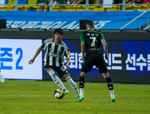 EPL ‘뉴캐슬 신예’ 박승수 데뷔…번뜩이는 움직임으로 눈도장 [쿠키포토]