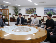 전주시의회 남관우 의장, 이창호 국수와 바둑 저변 확대 논의