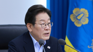 李대통령 “신산업 분야, 네거티브 규제 원칙으로…대전환 필요”