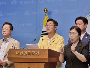 민주당 새 대표 선출 ‘D-1’…정청래 쏠린 당심, 이변 생길까