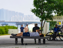 사람 잡는 폭염…87명 응급실행, 누적 사망자 18명