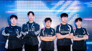 DRX, BNK와 난타전 끝에 2-1 역전승