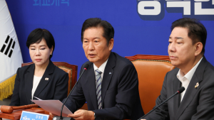 정청래, ‘양도세 대주주 기준 논쟁’에 “공개 입장 표명 자제 부탁”