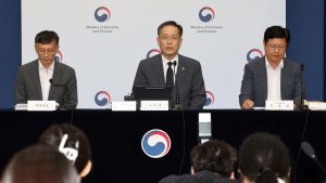 ‘세제개편안’ 폭탄에 코스피 ‘혼돈’…증권가 “세제 조정 지켜봐야”