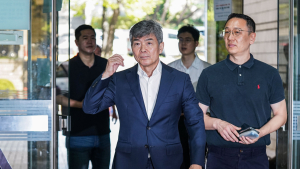 ‘김건희 최측근’ 이종호‚ 구속 갈림길…김건희 질문에 묵묵부답