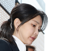 김건희 “아무것도 아닌 제가 심려 끼쳐 죄송”